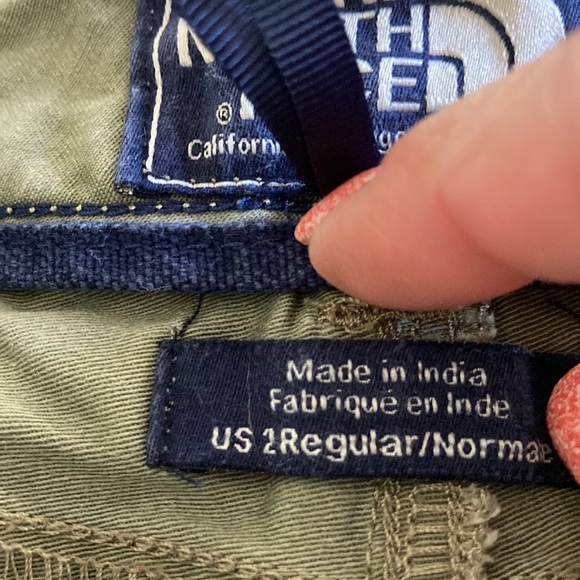 Shorts by The North Face - Picture 4 of 8